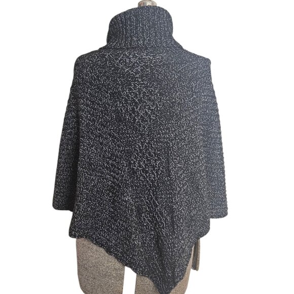 Roots turtleneck poncho O/S - Picture 2 of 5